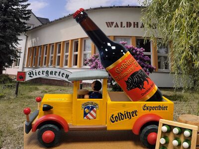 Bockbier Colditzer Schwarze Sau im Lieferwagen